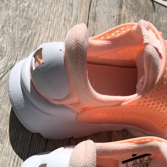 🍑Nike soft dart 🍑New 🍑Price firm - Picture 7 of 7